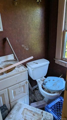 10405 Orangelawn Street, Detroit, MI 48204