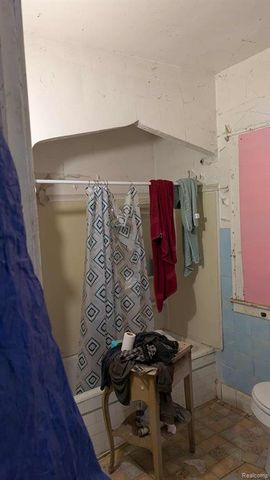 10405 Orangelawn Street, Detroit, MI 48204