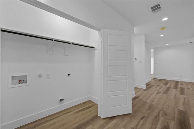 5424 Bourquin Street, Dallas, TX 75210