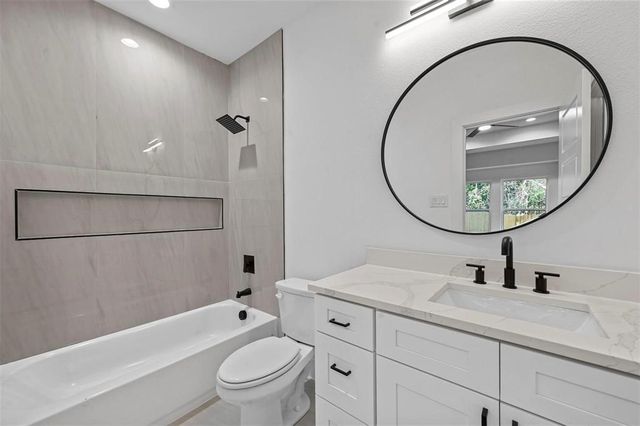 5424 Bourquin Street, Dallas, TX 75210