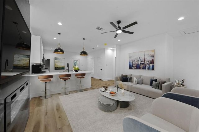 5424 Bourquin Street, Dallas, TX 75210