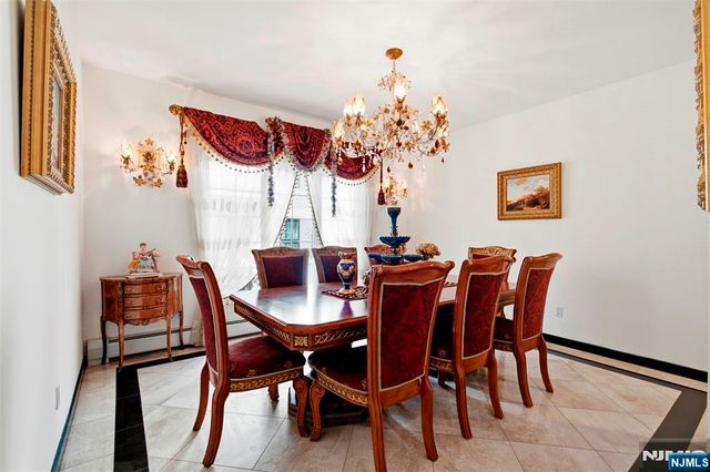 750 Undercliff Avenue, Edgewater, NJ 07020