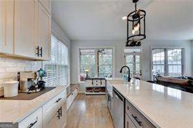 6980 Diana Circle, Gainesville, GA 30506