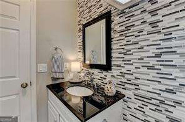 6980 Diana Circle, Gainesville, GA 30506