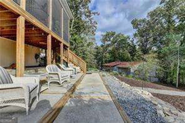 6980 Diana Circle, Gainesville, GA 30506
