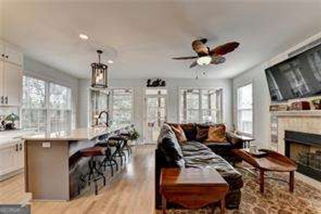 6980 Diana Circle, Gainesville, GA 30506