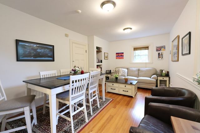 107 Waban Hill Road R, Newton, MA 02467