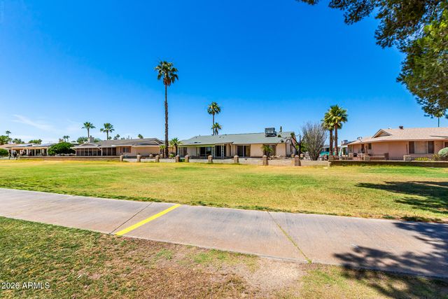 10255 N 101ST Avenue, Sun City, AZ 85351