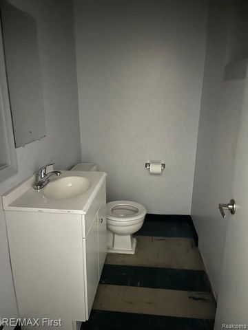 20495 Van Dyke Street, Detroit, MI 48234