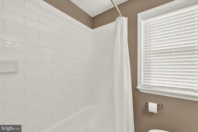 3482 DUNHAVEN RD, Dundalk, MD 21222