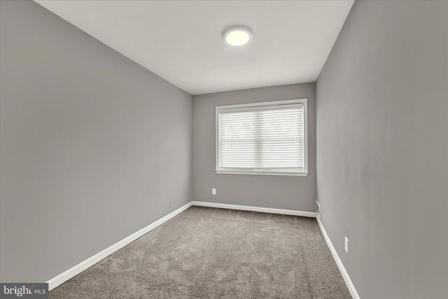 3482 DUNHAVEN RD, Dundalk, MD 21222