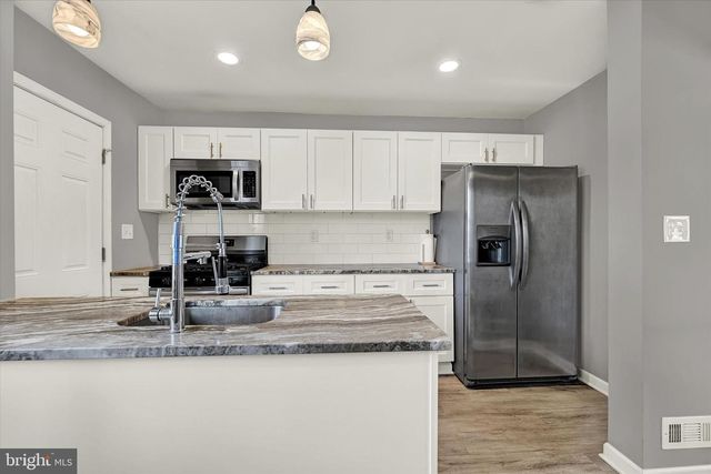 3482 DUNHAVEN RD, Dundalk, MD 21222