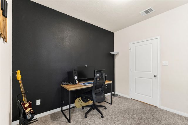 3005 Stevens Drive, Bryan, TX 77803