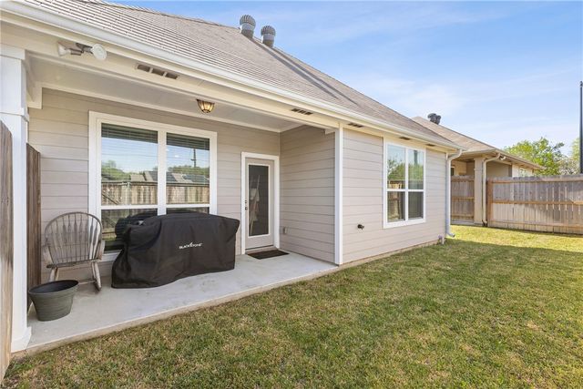 3005 Stevens Drive, Bryan, TX 77803