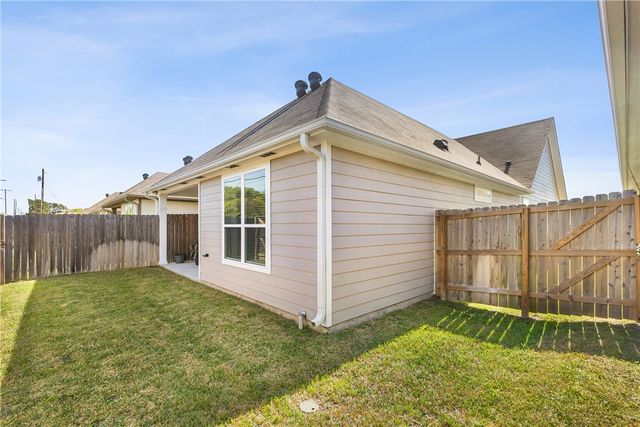 3005 Stevens Drive, Bryan, TX 77803