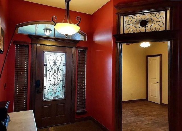 557 W Pine Rose Court Way, Mustang, OK 73064