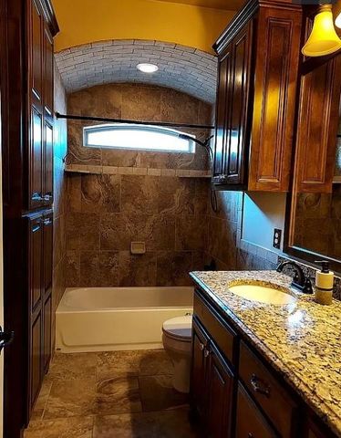 557 W Pine Rose Court Way, Mustang, OK 73064