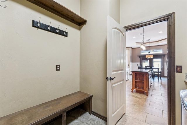 557 W Pine Rose Court Way, Mustang, OK 73064