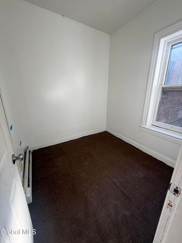 486 4th Street, Troy, NY 12180