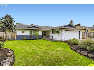 780 S ELM Ct, Canby, OR 97013