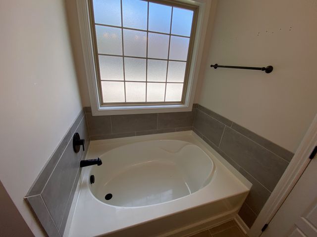 762 Gleason Dr, Clarksville, TN 37042