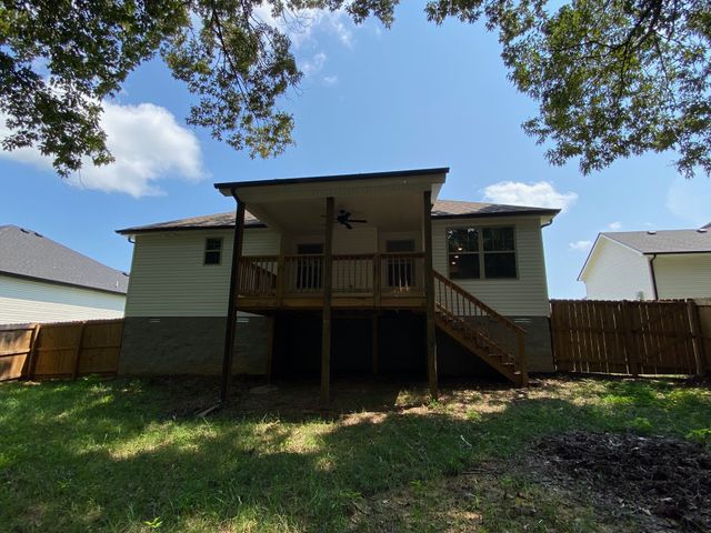 762 Gleason Dr, Clarksville, TN 37042