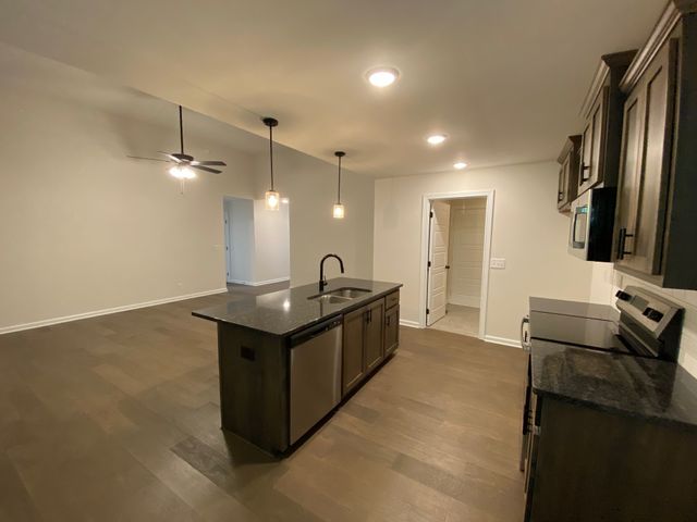 762 Gleason Dr, Clarksville, TN 37042