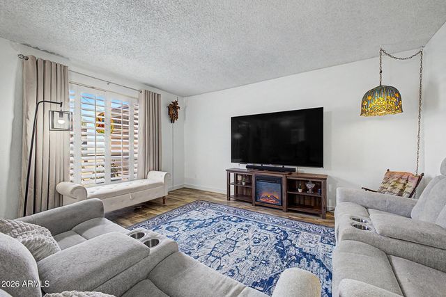 1725 N Date -- 5, Mesa, AZ 85201