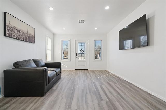 1200 NE 17th Street B, Oklahoma City, OK 73111