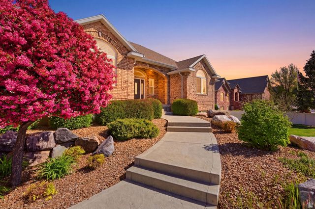3986 W 4200 S, West Haven, UT 84401