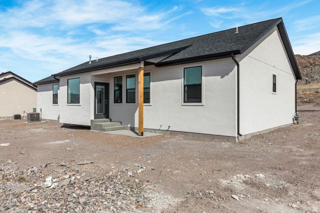 265 N SOUTH BEND DR, Monroe, UT 84754