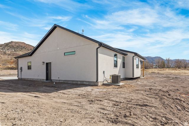 265 N SOUTH BEND DR, Monroe, UT 84754