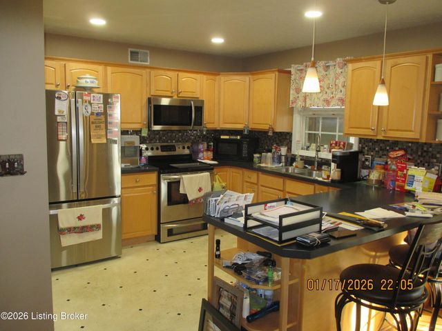 376 Wilderness Trail, Shepherdsville, KY 40165