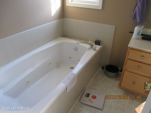 376 Wilderness Trail, Shepherdsville, KY 40165