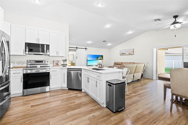 1879 Andromeda Lane, Weston, FL 33327