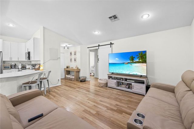1879 Andromeda Lane, Weston, FL 33327