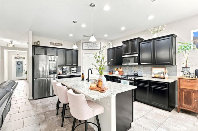 632 E VICTORIA TRAILS BOULEVARD, Deland, FL 32724