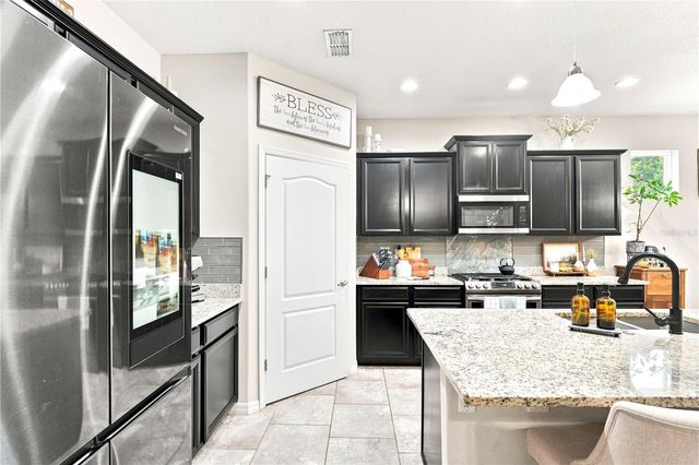 632 E VICTORIA TRAILS BOULEVARD, Deland, FL 32724