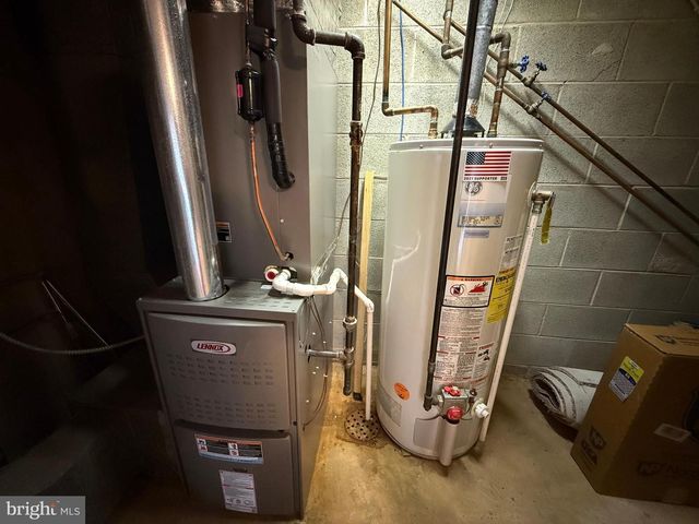 159 LARKSPUR ST, Philadelphia, PA 19116