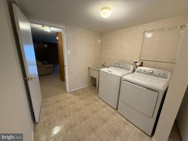 159 LARKSPUR ST, Philadelphia, PA 19116