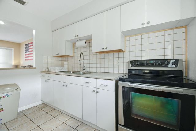 2120 Taylor Street, Hollywood, FL 33020