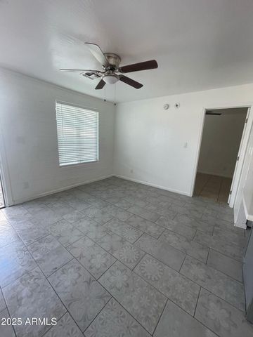 3232 W JACKSON Street Apt 4, Phoenix, AZ 85009