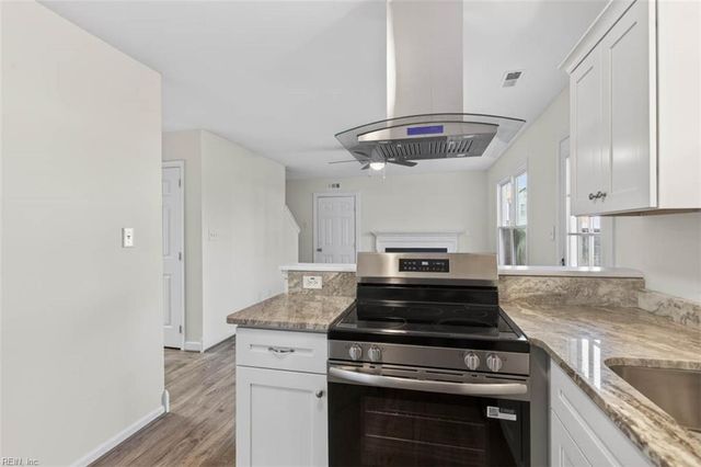 706 Lateen CT, Newport News, VA 23608