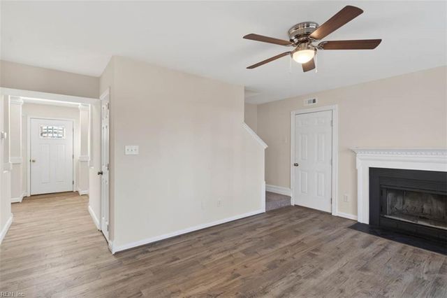 706 Lateen CT, Newport News, VA 23608