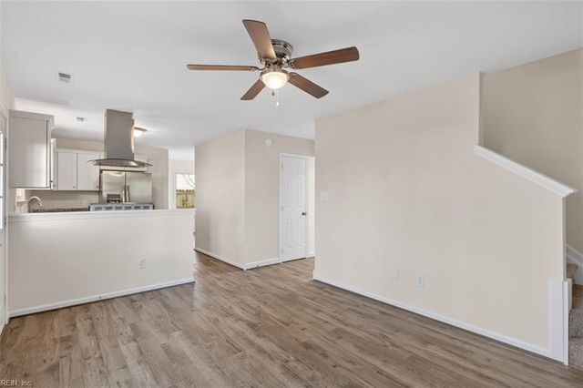 706 Lateen CT, Newport News, VA 23608