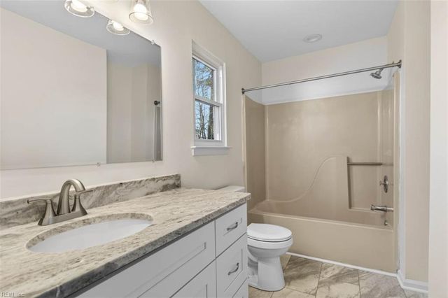 706 Lateen CT, Newport News, VA 23608