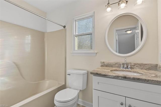 706 Lateen CT, Newport News, VA 23608