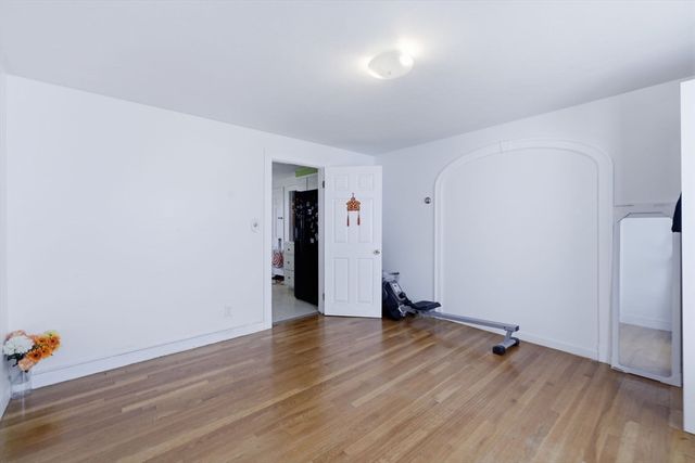 19 Miller Stile Rd, Quincy, MA 02169