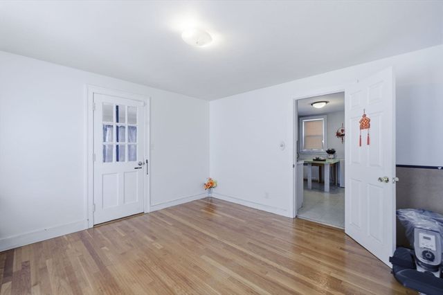 19 Miller Stile Rd, Quincy, MA 02169
