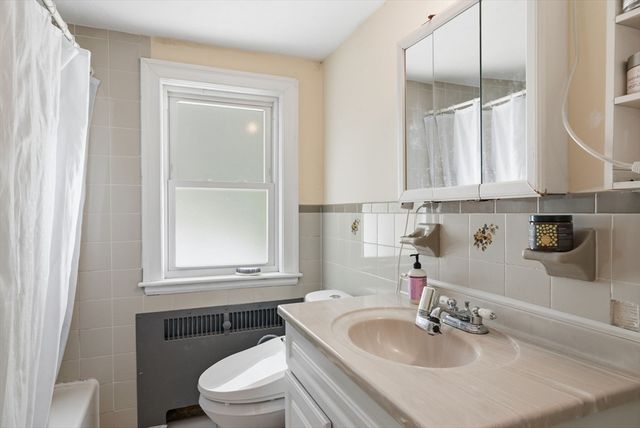 19 Miller Stile Rd, Quincy, MA 02169